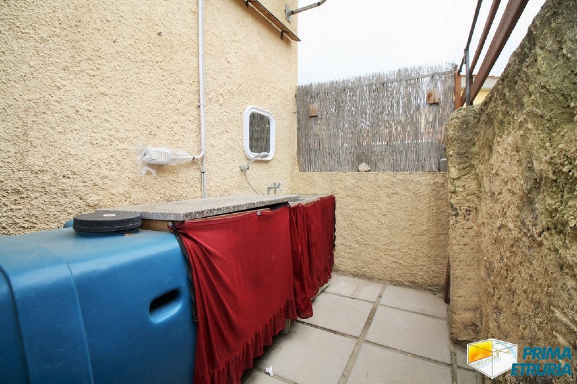 GRAZIOSO MONOLOCALE A DUE PASSI DAL MARE - ZONA TOMBOLO -