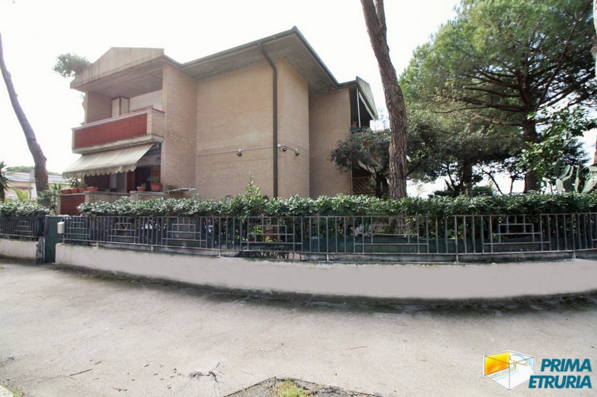 BILOCALE SOMALIA 26 CON GIARDINO - ZONA ROSMARINA - 