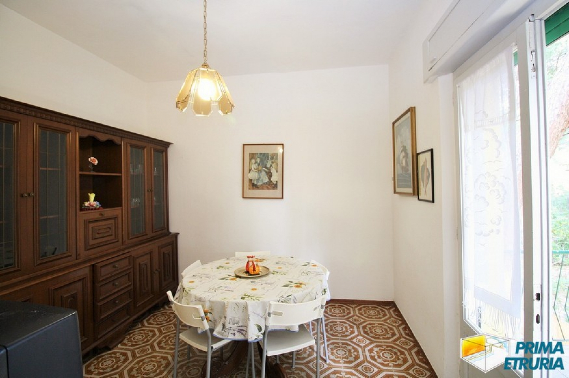 TRILOCALE CON GARAGE E GIARDINO - ZONA ROSMARINA -