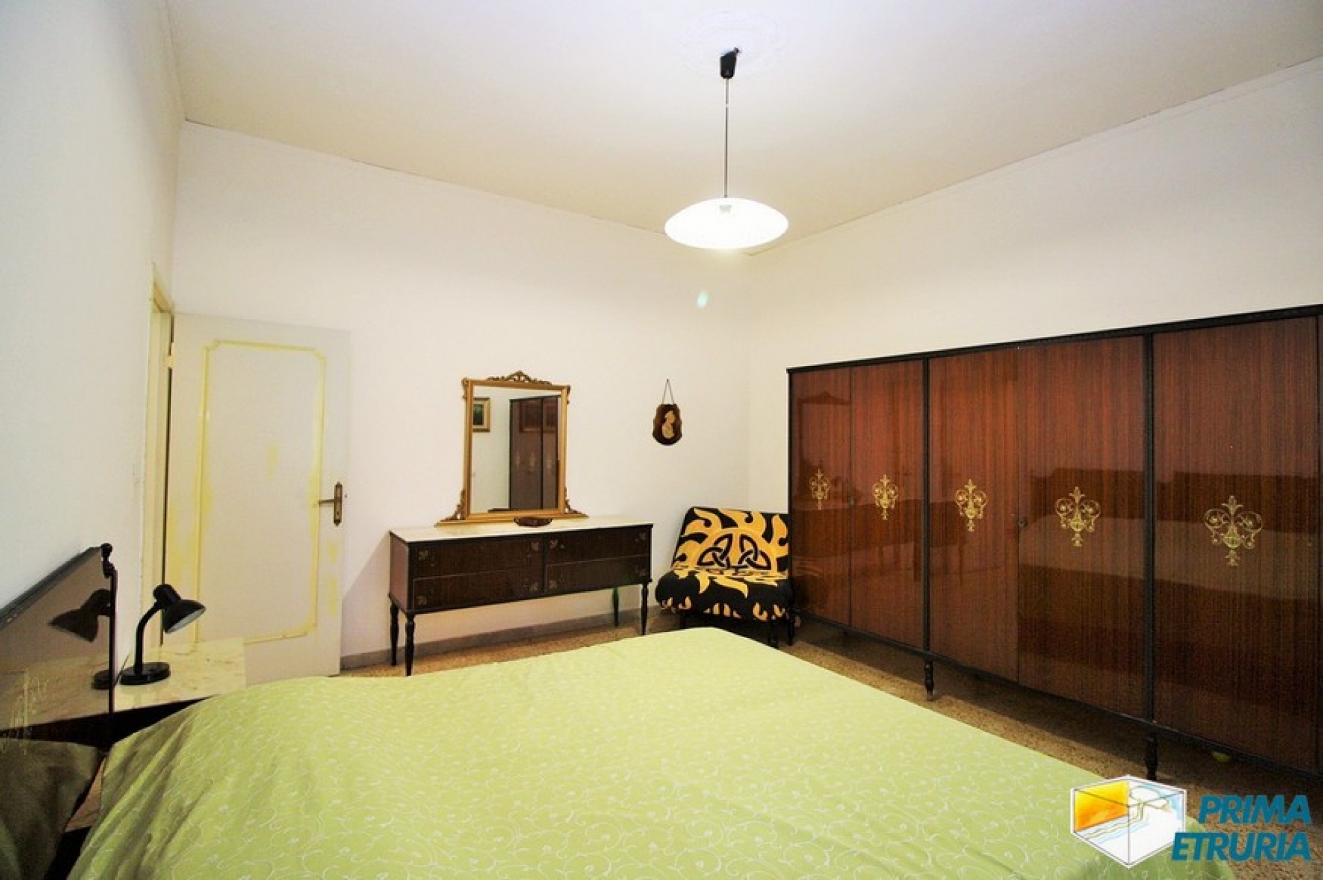 TRILOCALE CON GARAGE E GIARDINO - ZONA ROSMARINA -
