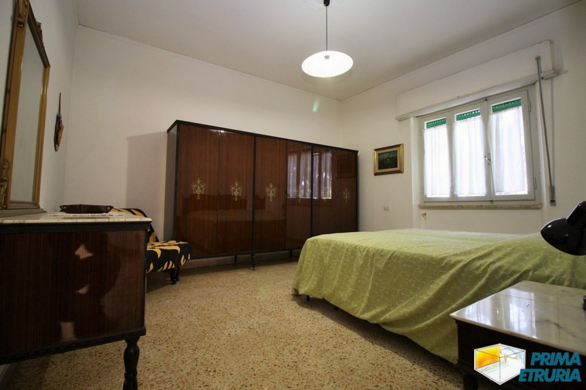TRILOCALE CON GARAGE E GIARDINO - ZONA ROSMARINA -