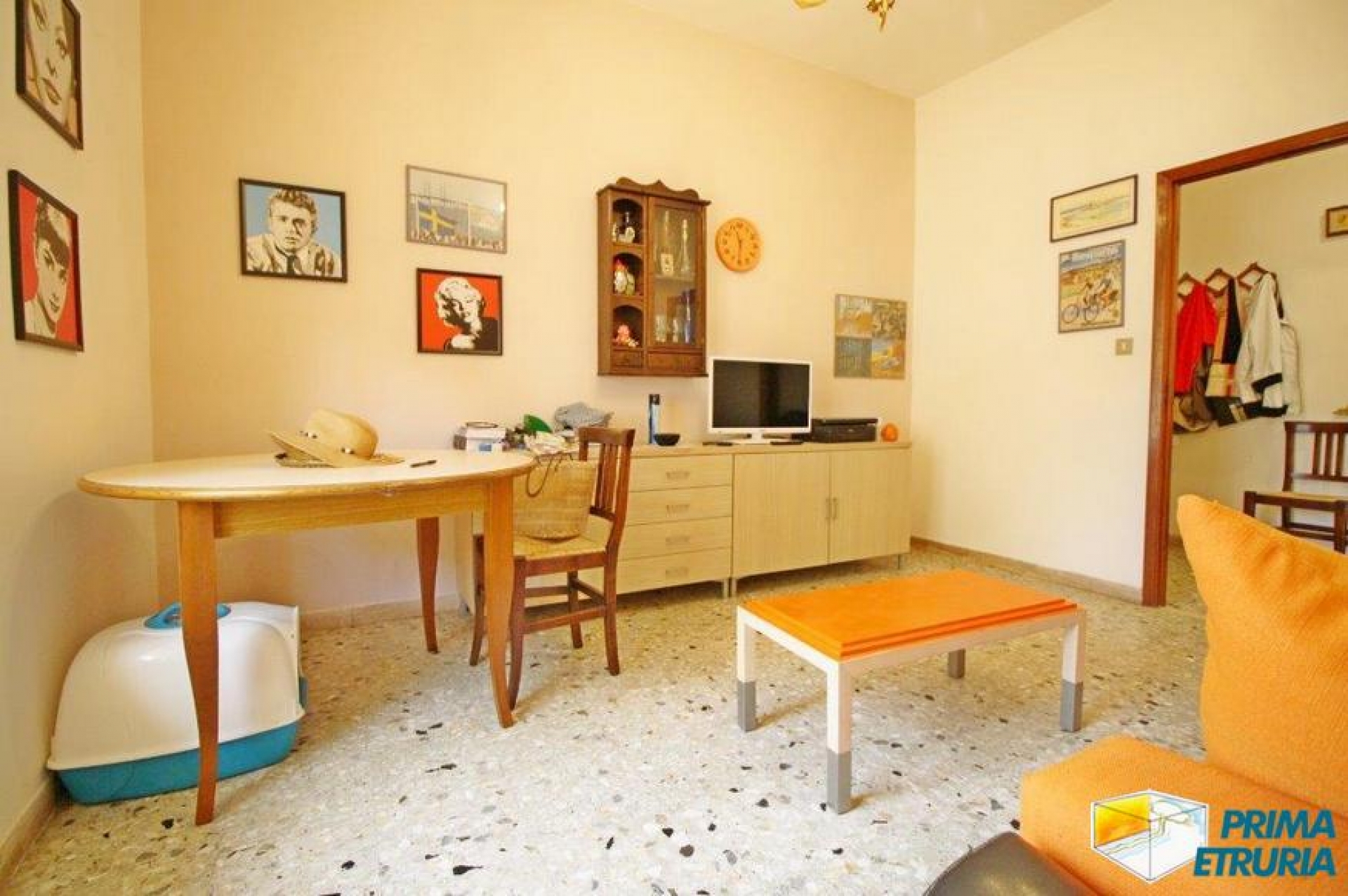 QUATTRO VANI CON GARAGE IN VIA SILVIO PELLICO - ZONA CENTRO -