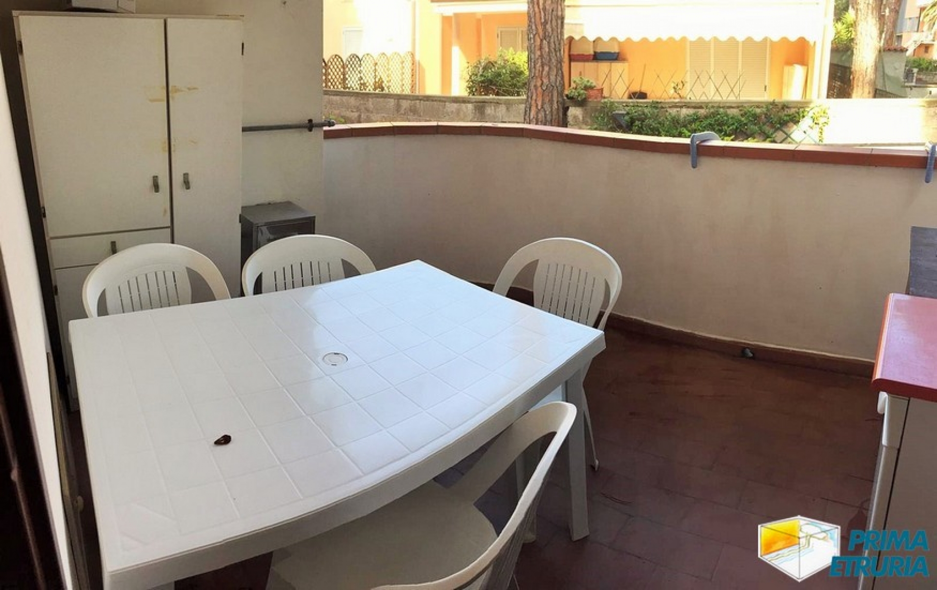 TRILOCALE CON GIARDINO A DUE PASSI DAL MARE - ZONA ROSMARINA -