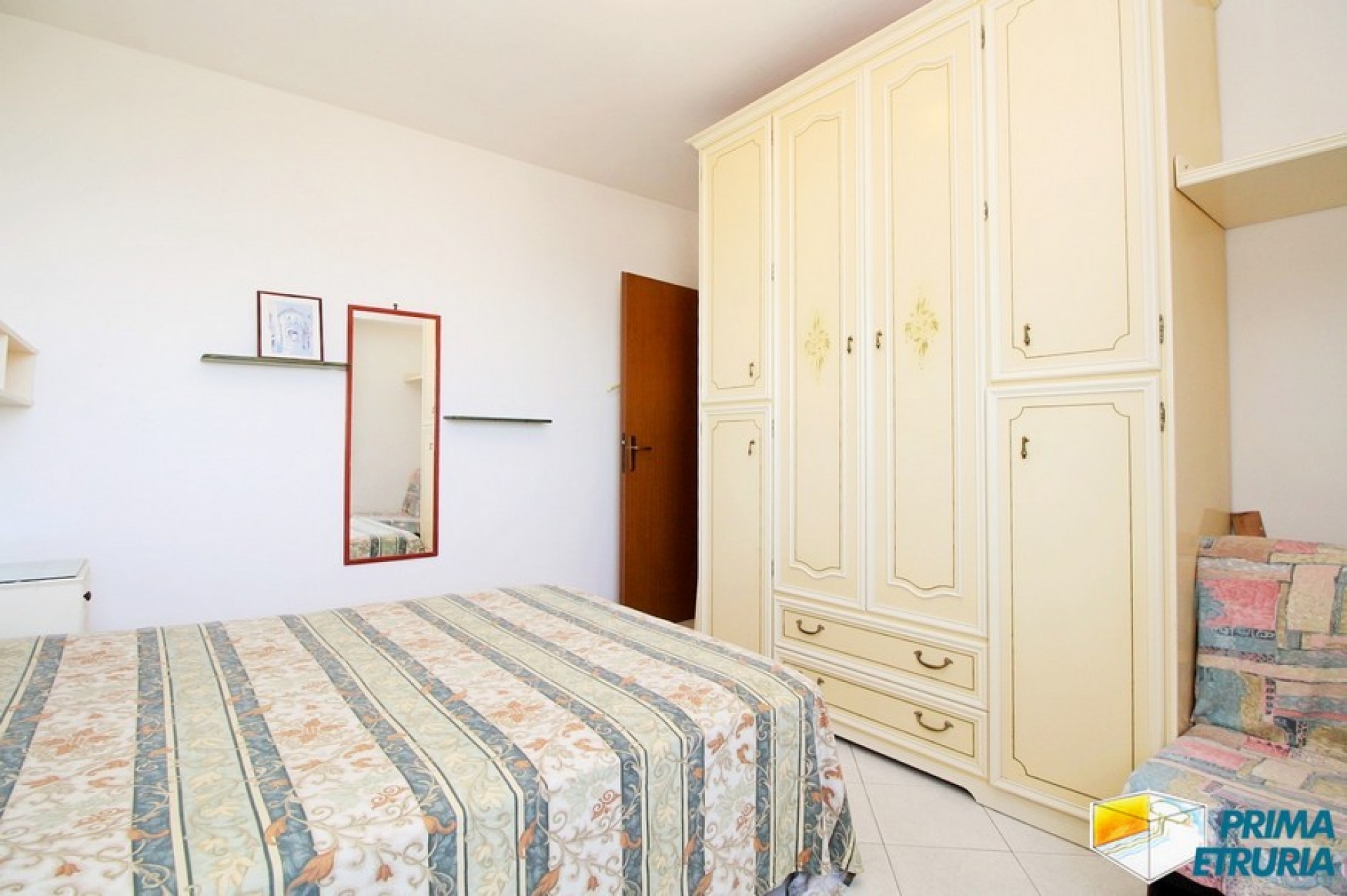 BILOCALE CON FANTASTICA VISTA FRONTE MARE - ZONA CENTRO -