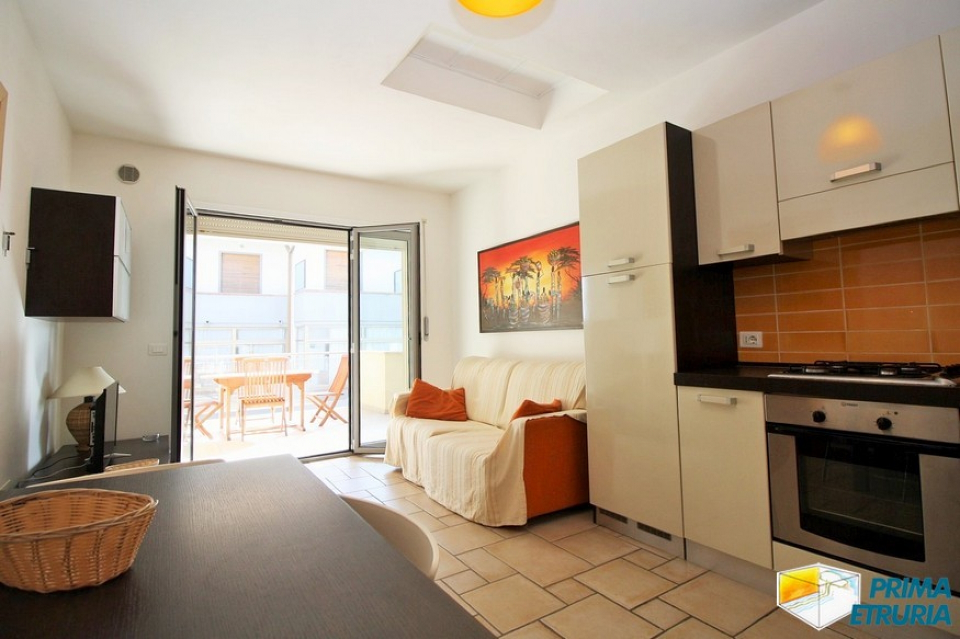 FANTASTICO BILOCALE CON AMPIA TERRAZZA - ZONA ROSMARINA -