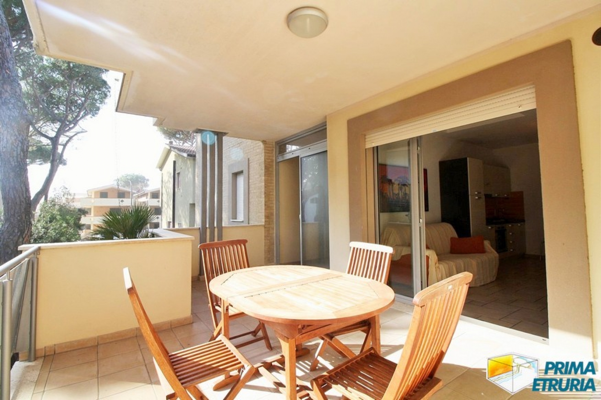 FANTASTICO BILOCALE CON AMPIA TERRAZZA - ZONA ROSMARINA -