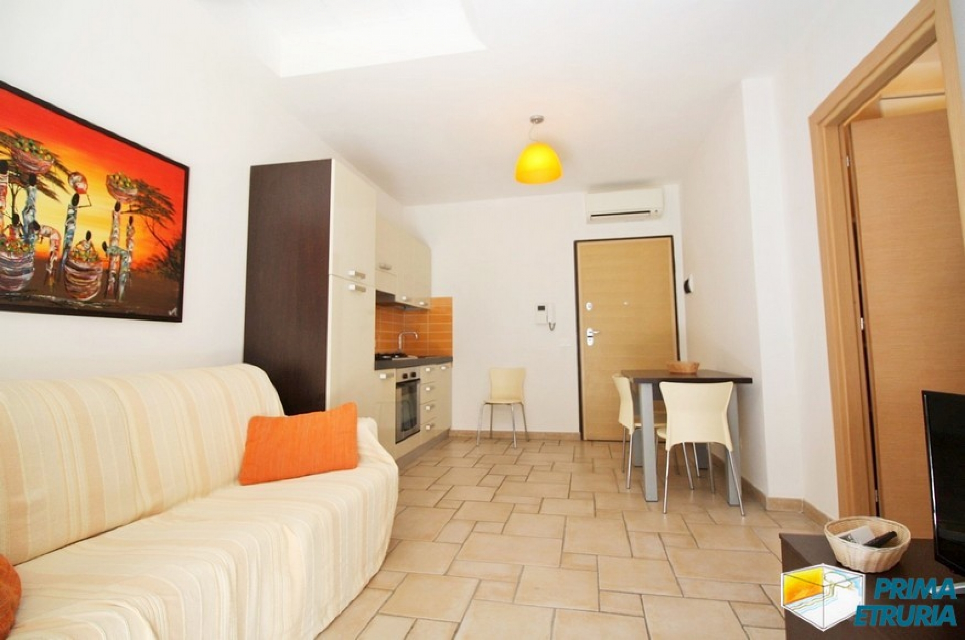 FANTASTICO BILOCALE CON AMPIA TERRAZZA - ZONA ROSMARINA -