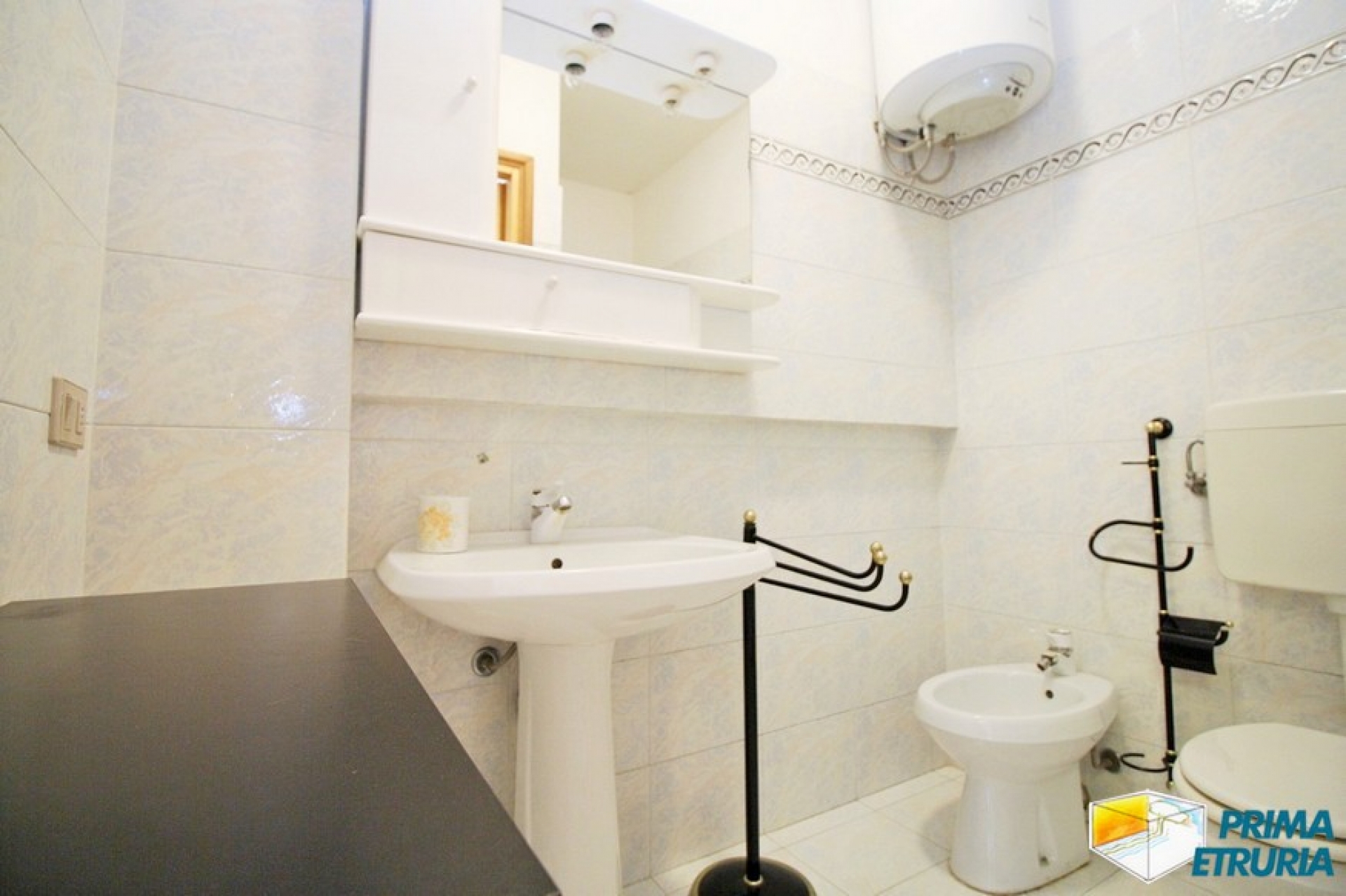 BILOCALE VISTA MARE - ZONA CENTRO -