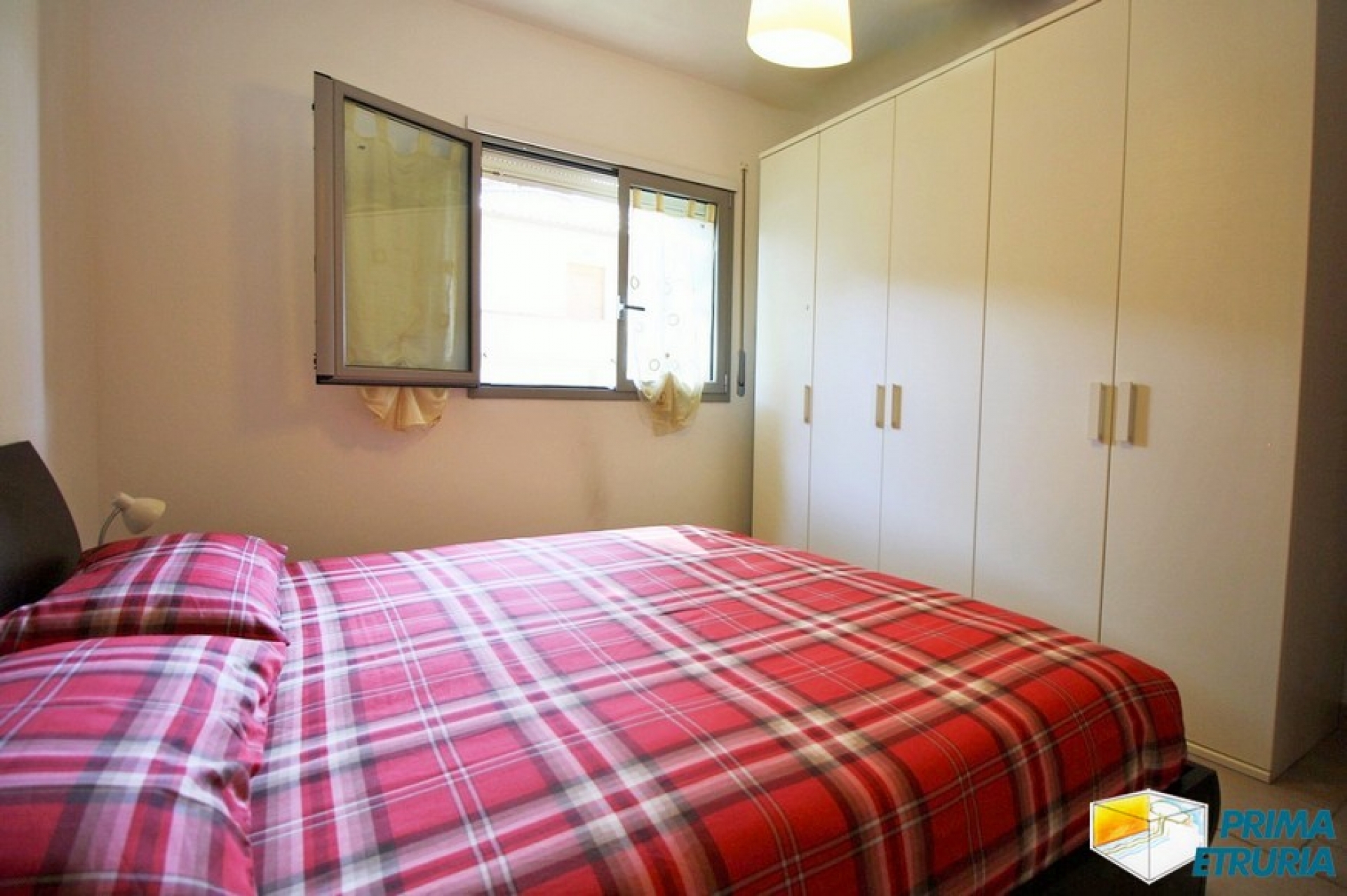 FANTASTICO BILOCALE CON AMPIA TERRAZZA - ZONA ROSMARINA -