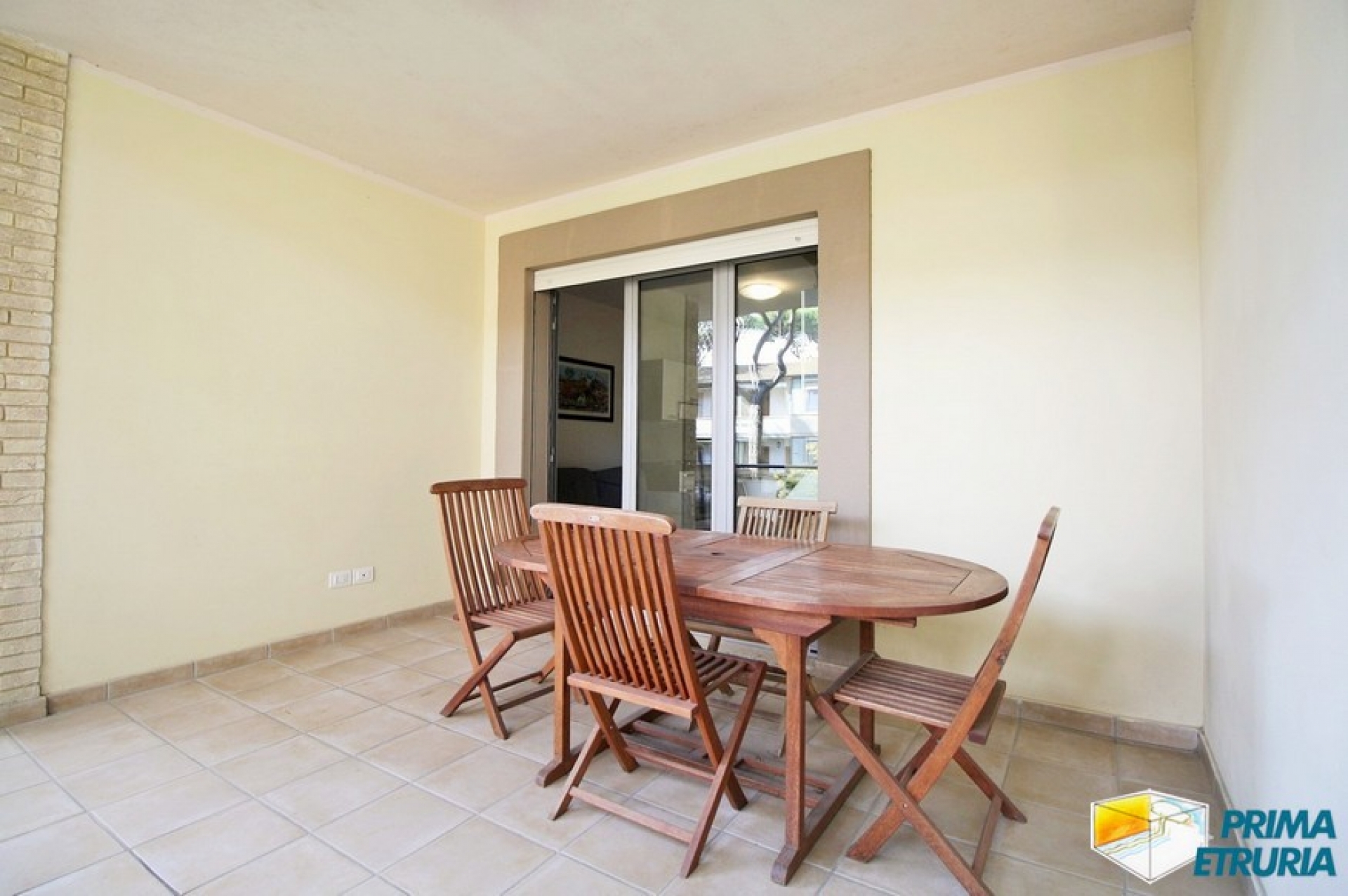 FANTASTICO BILOCALE CON AMPIA TERRAZZA - ZONA ROSMARINA -