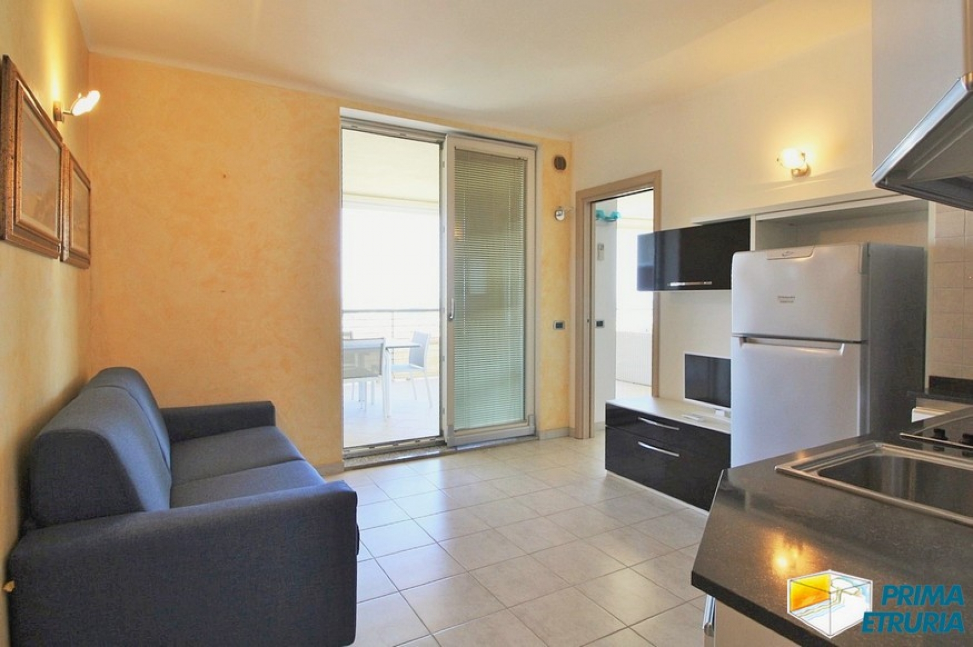 FANTASTICO TRILOCALE FRONTE MARE - ZONA CENTRALE -