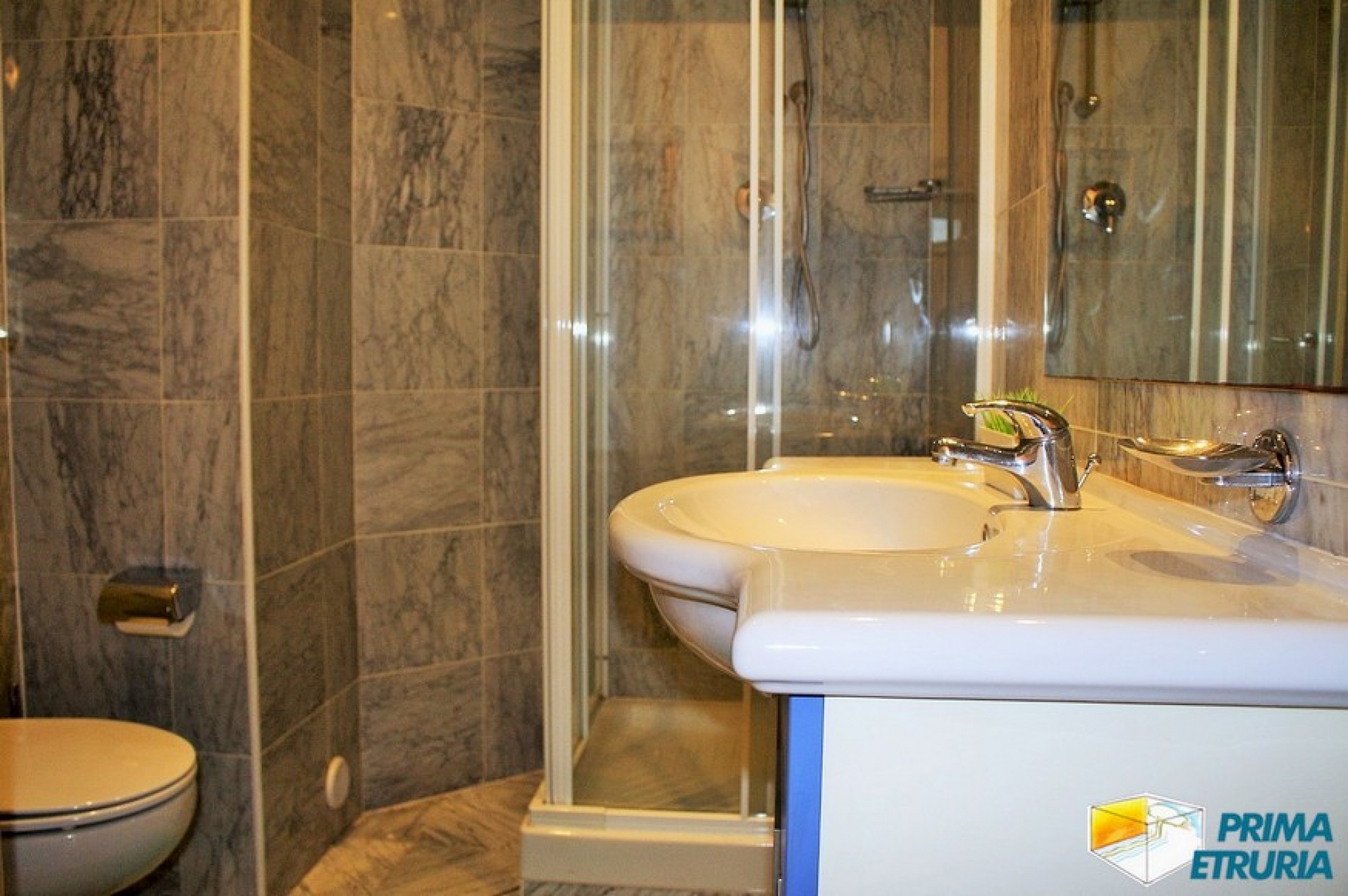 FANTASTICO TRILOCALE FRONTE MARE - ZONA CENTRALE -