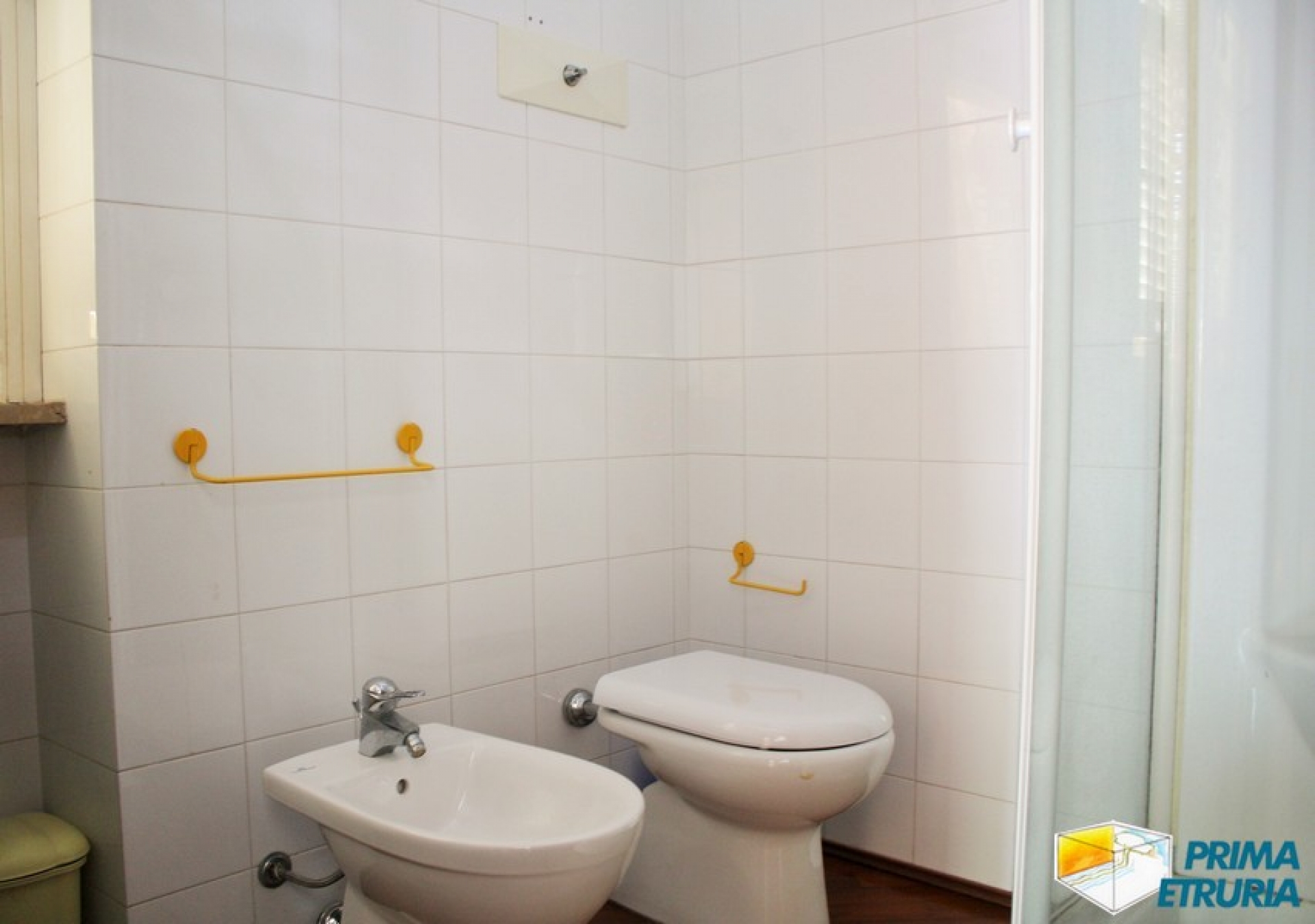 SPLENDIDA VILLA CON AMPIO GIARDINO - ZONA ROSMARINA -