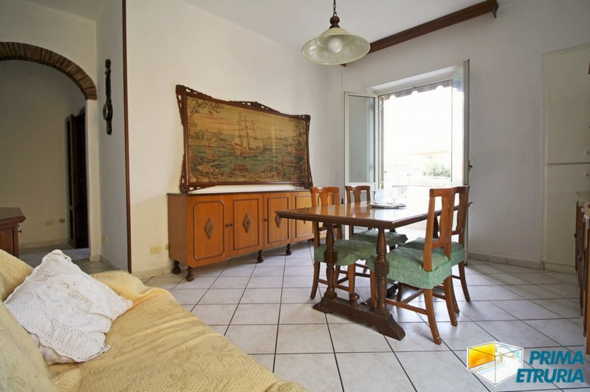 - GROSSETO - AMPIO TRILOCALE CON POSTO AUTO