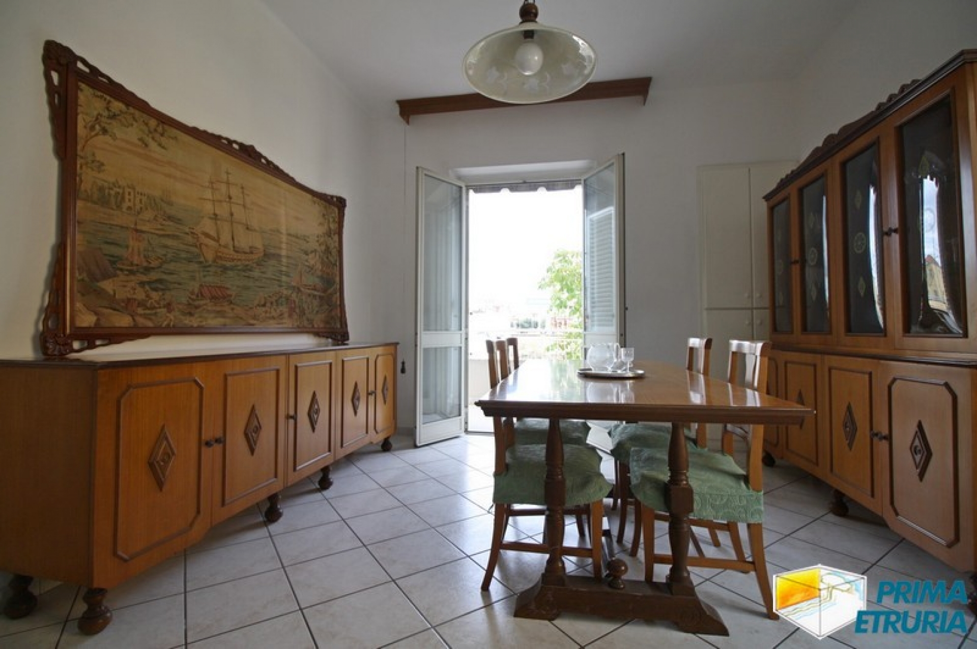 - GROSSETO - AMPIO TRILOCALE CON POSTO AUTO