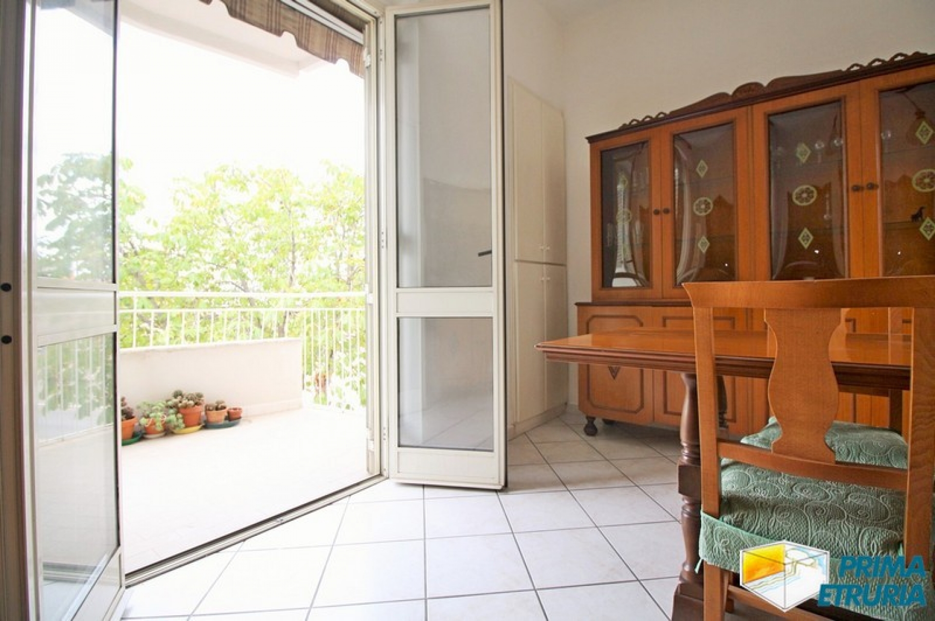 - GROSSETO - AMPIO TRILOCALE CON POSTO AUTO
