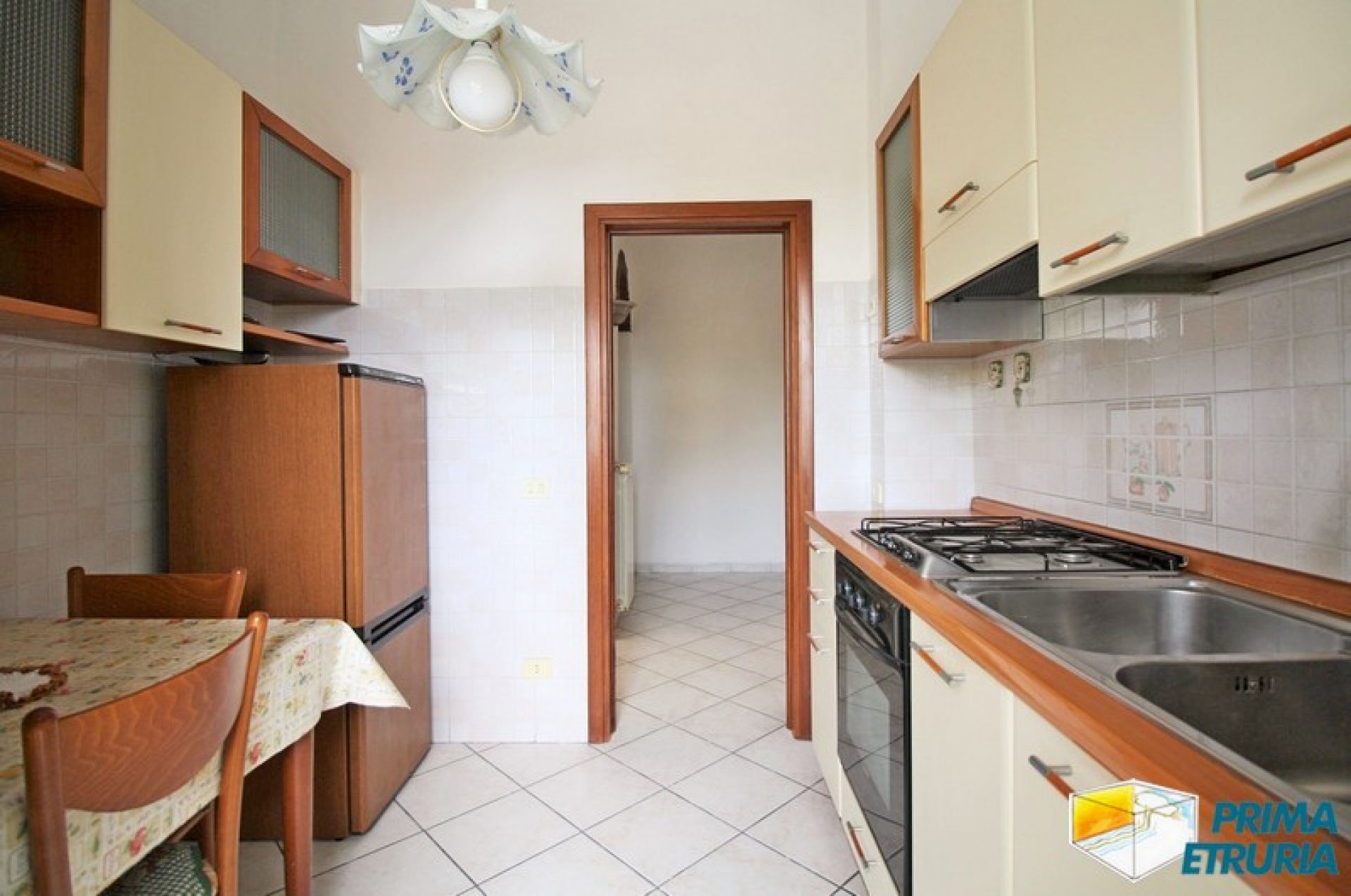 - GROSSETO - AMPIO TRILOCALE CON POSTO AUTO