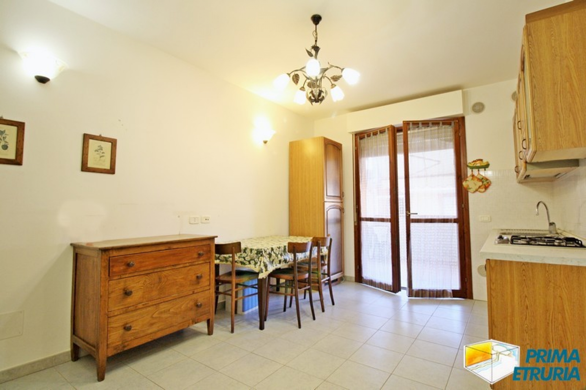 BILOCALE CON BELLISSIMA TERRAZZA ALL'INTERNO DELLA PINETA - ZONA ROSMARINA -