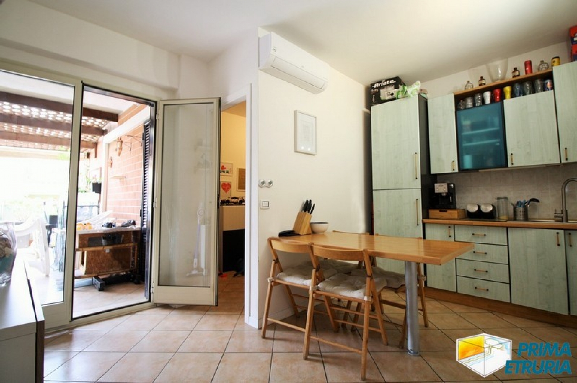 APPARTAMENO TRILOCALE CON BELLISSIMA TERRAZZA - ZONA CENTRO -