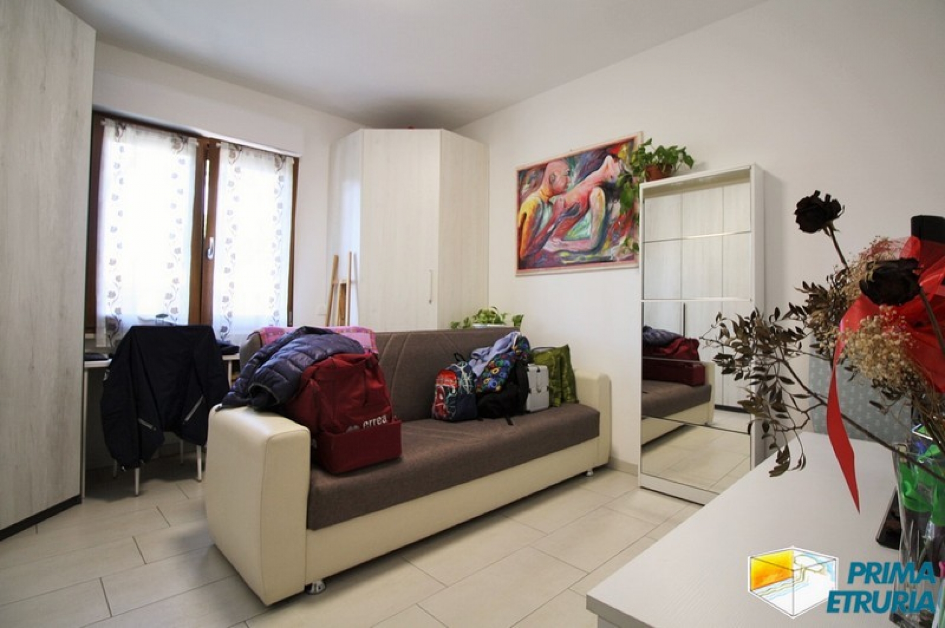 AMPIO TRE CAMERE RISTRUTTURATO - ZONA CENTRO -