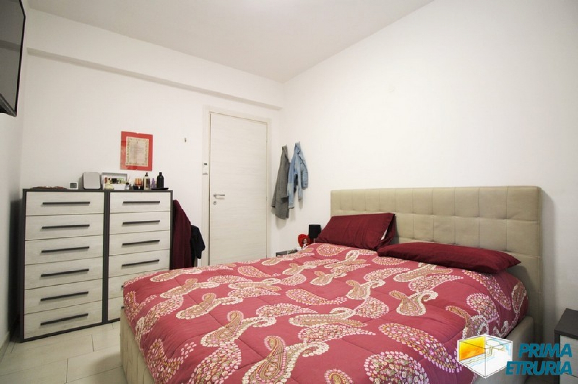 AMPIO TRE CAMERE RISTRUTTURATO - ZONA CENTRO -