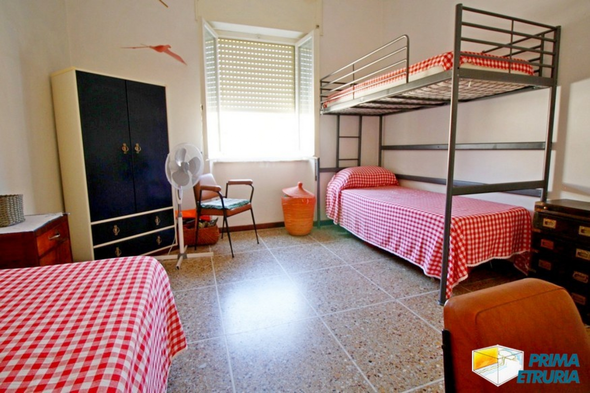 AMPIO TRILOCALE A DUE PASSI DAL MARE - ZONA CENTRO -