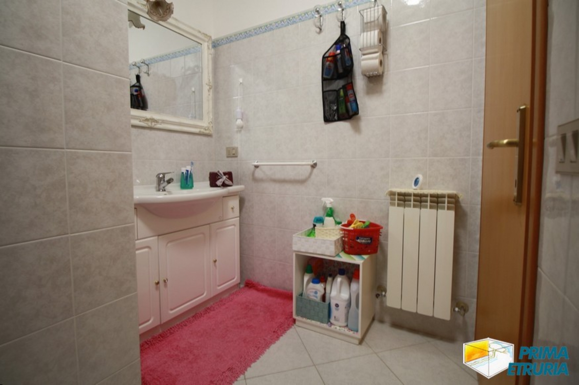 BILOCALE BILOCALE CON AMPIA TERRAZZA - ZONA ROSMARINA -