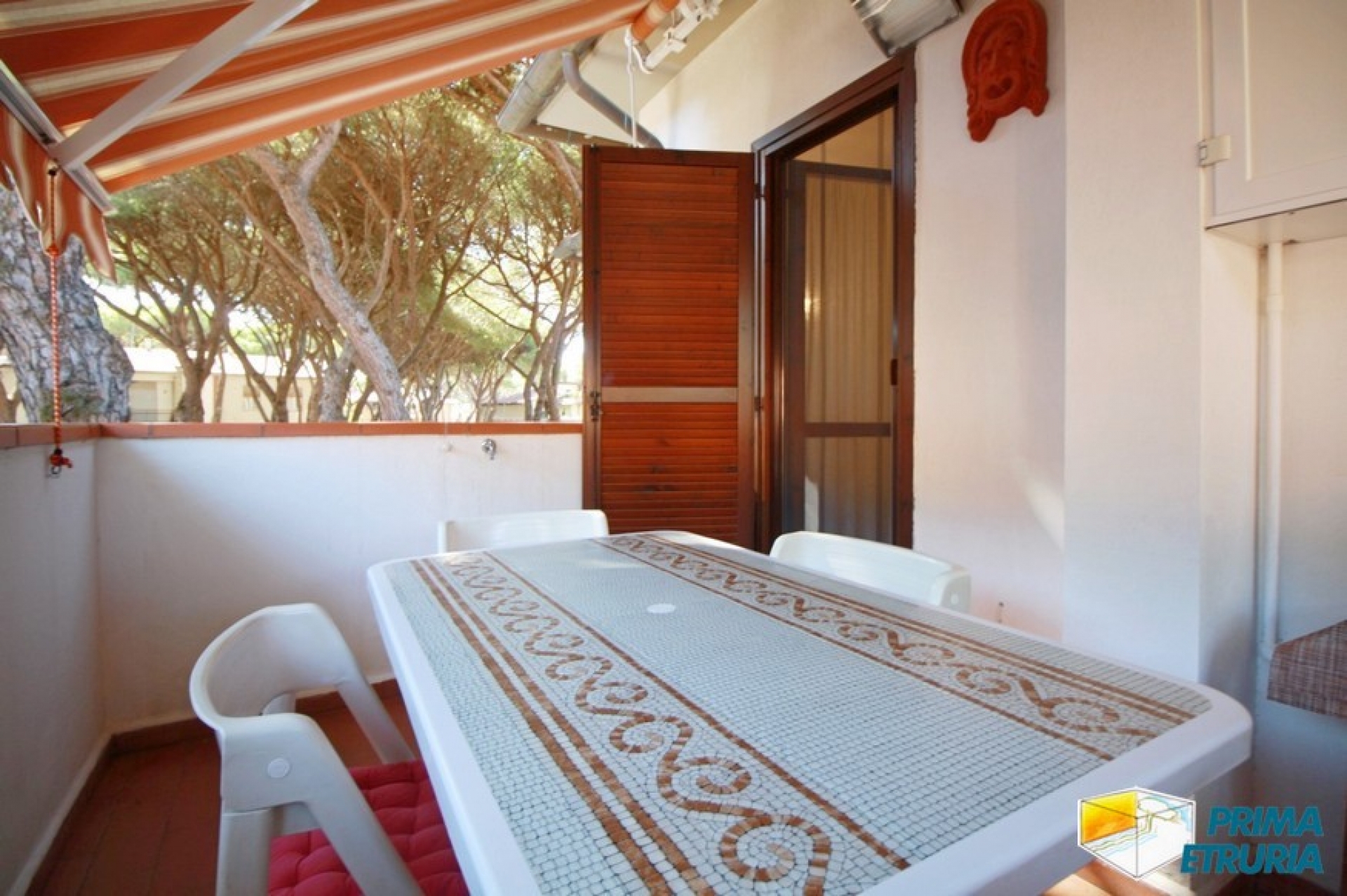BILOCALE BILOCALE CON AMPIA TERRAZZA - ZONA ROSMARINA -