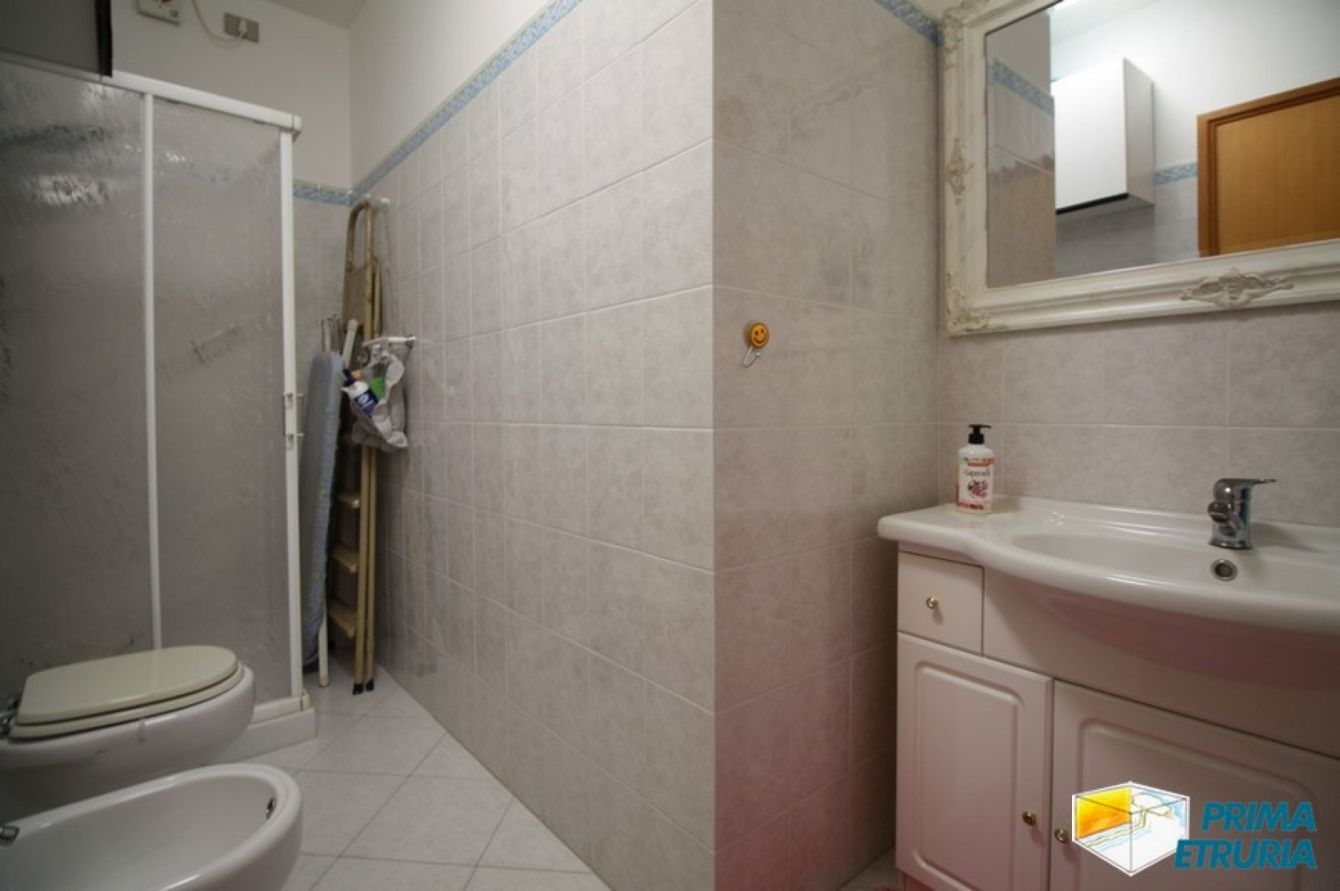BILOCALE BILOCALE CON AMPIA TERRAZZA - ZONA ROSMARINA -