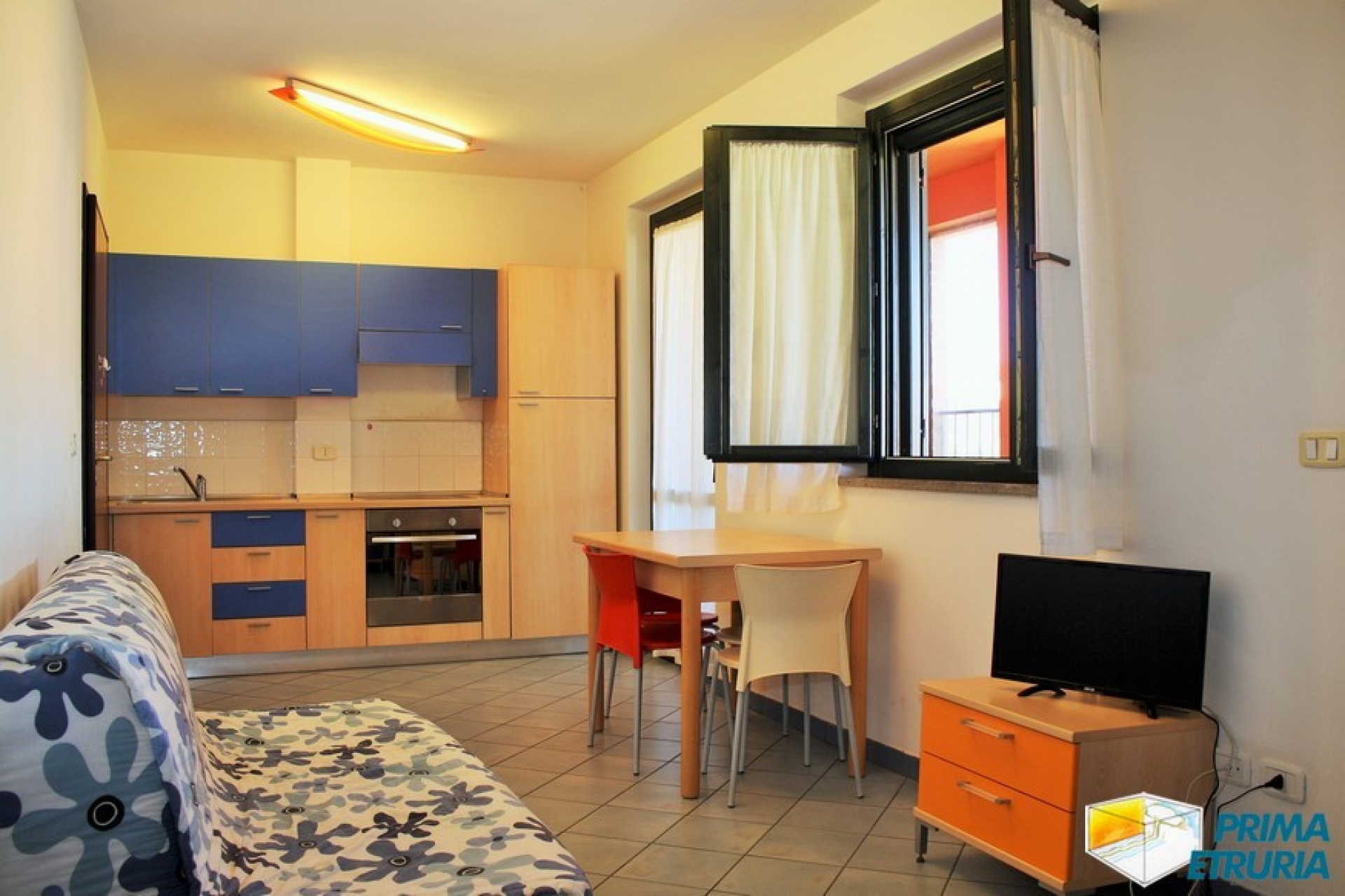 Elegante attico su due livelli con terrazza privata a due passi dal mare - ZONA CENTRO -