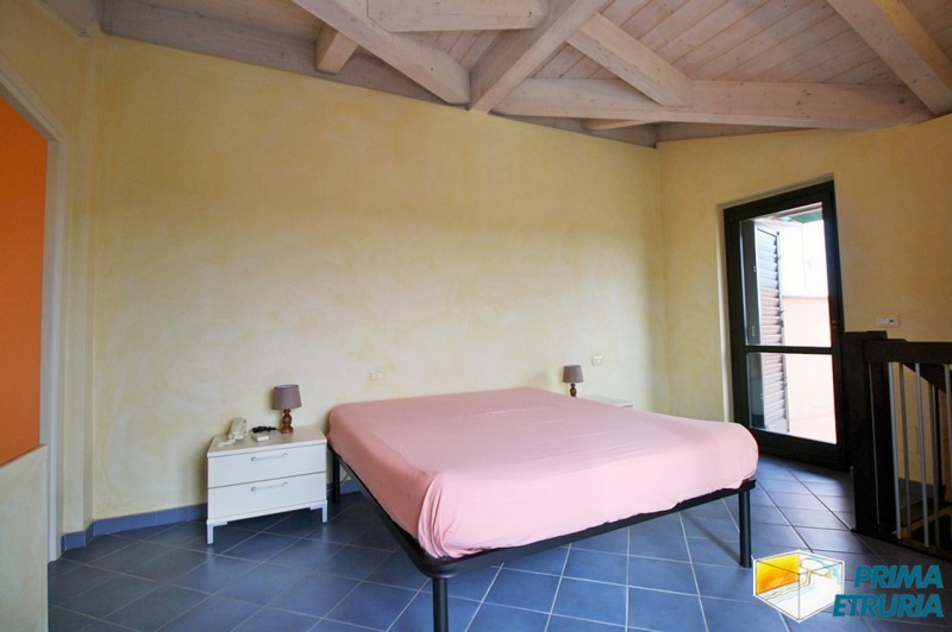 Attico su due livelli con ampie terrazze vista mare - ZONA CENTRO -