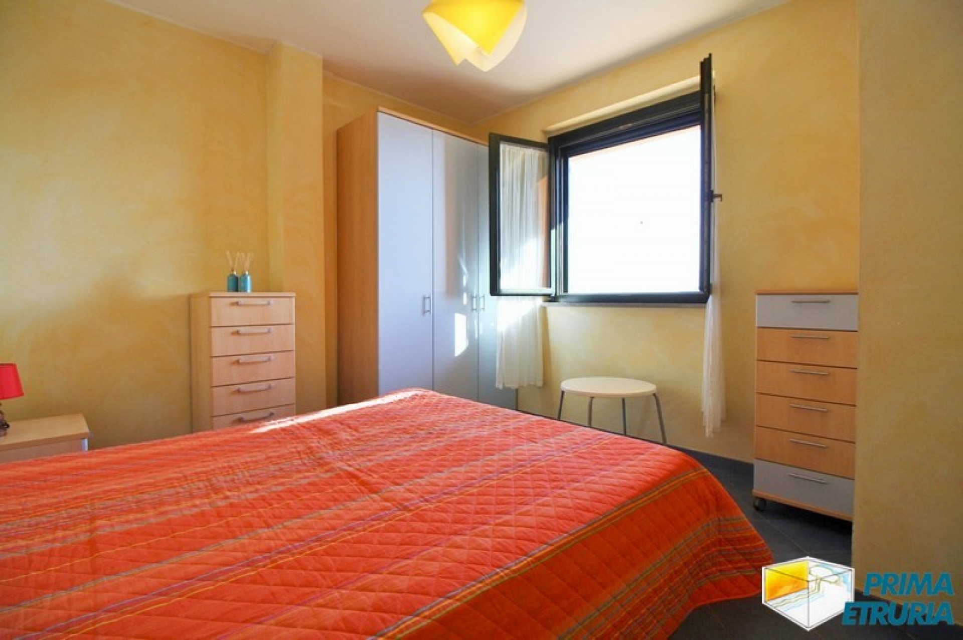 Attico su due livelli con ampie terrazze vista mare - ZONA CENTRO -