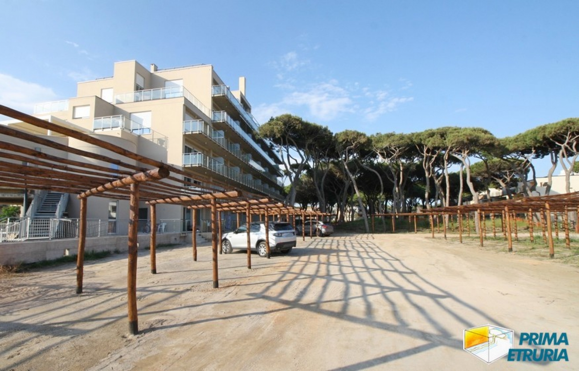 Vista mare mozzafiato dal quinto piano: quota in vendita nella Cooperativa La Tartaruga - ZONA ROSMARINA -