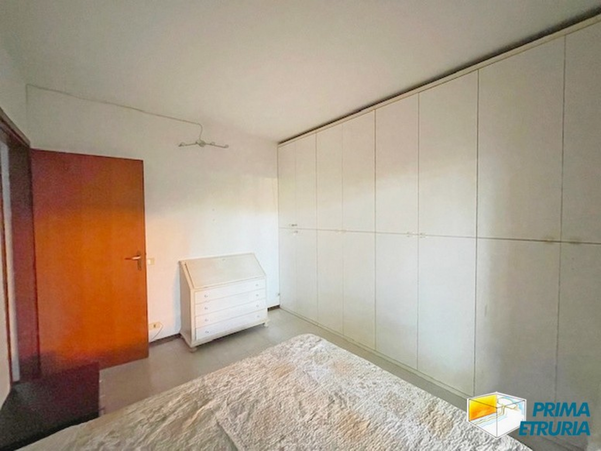 Bilocale con ingresso indipendente e garage in zona tranquilla, a due passi dal mare - ZONA TOMBOLO -