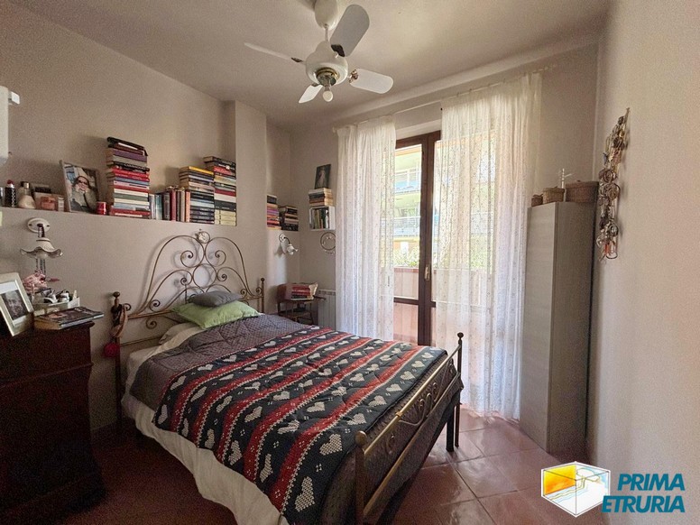 Tra il mare e la quiete del corso, una casa da vivere con libertà - ZONA CENTRO -