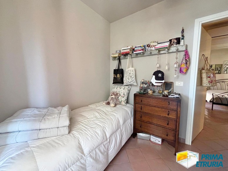 Tra il mare e la quiete del corso, una casa da vivere con libertà - ZONA CENTRO -
