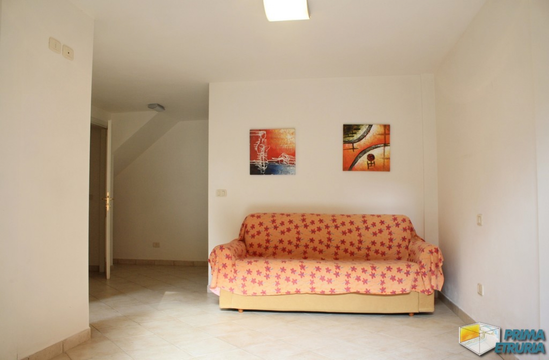 VENDESI TRILOCALE VIA DEL VOLTONCINO 27 - ZONA ROSMARINA -