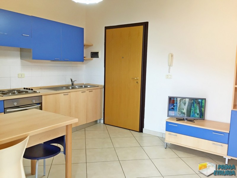 BILOCALE VIA GROSSETANA 22 - ZONA PORTO - 
