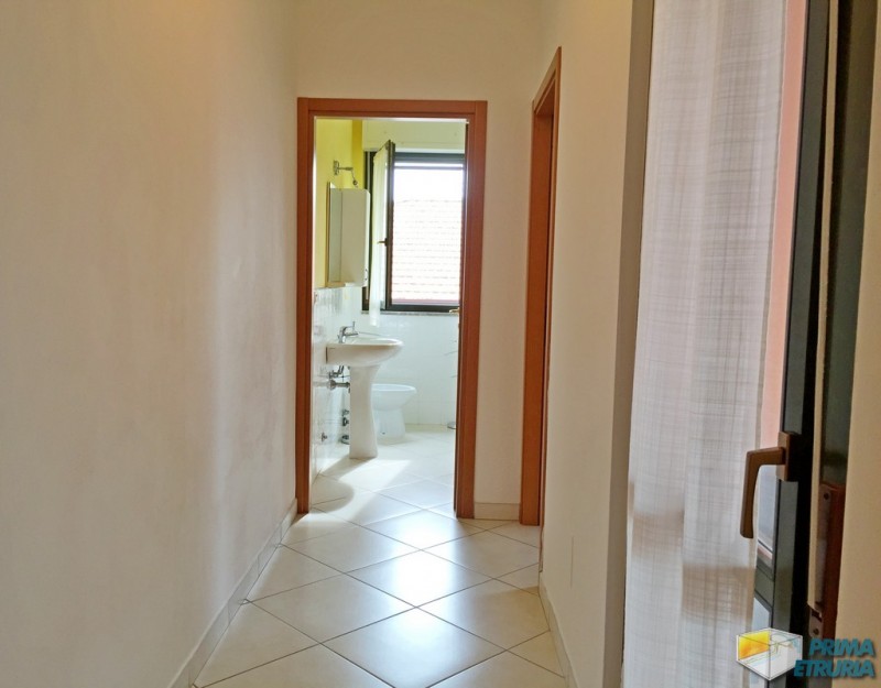 BILOCALE VIA GROSSETANA 22 - ZONA PORTO - 
