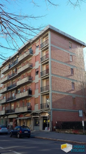- GROSSETO - VENDESI TRILOCALE ZONA TRIBUNALE