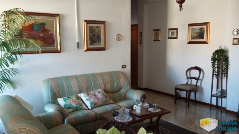 - GROSSETO - VENDESI TRILOCALE ZONA TRIBUNALE