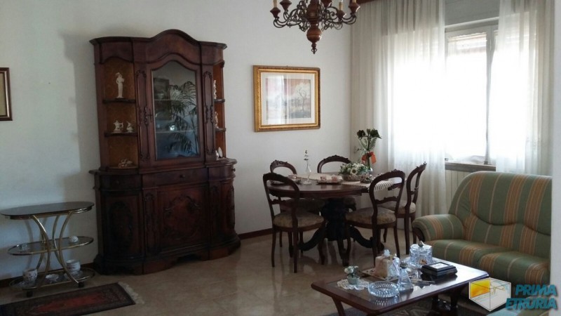 - GROSSETO - VENDESI TRILOCALE ZONA TRIBUNALE