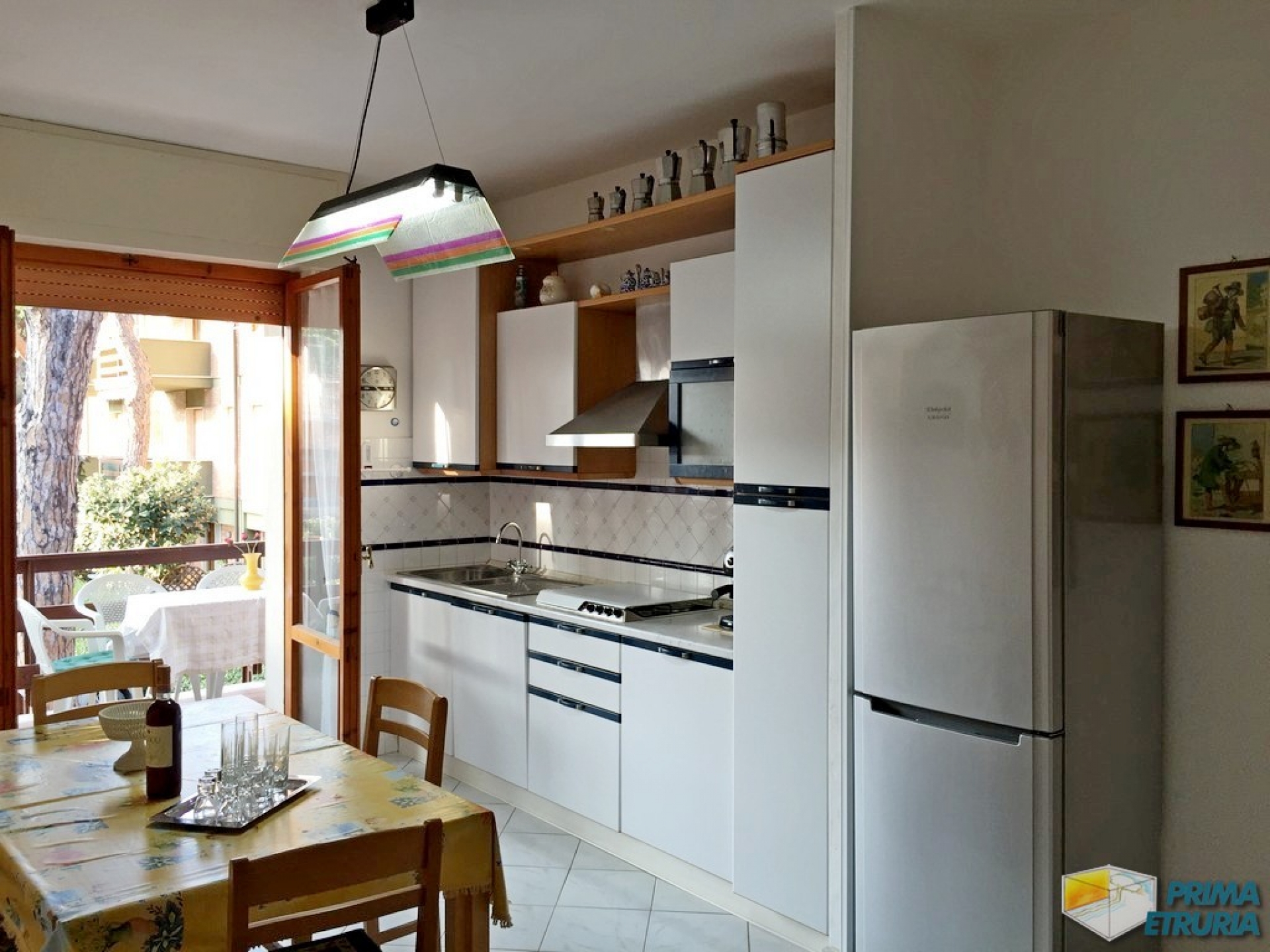 VENDESI TRILOCALE VIA ANICHINI 6 - ZONA CENTRO -