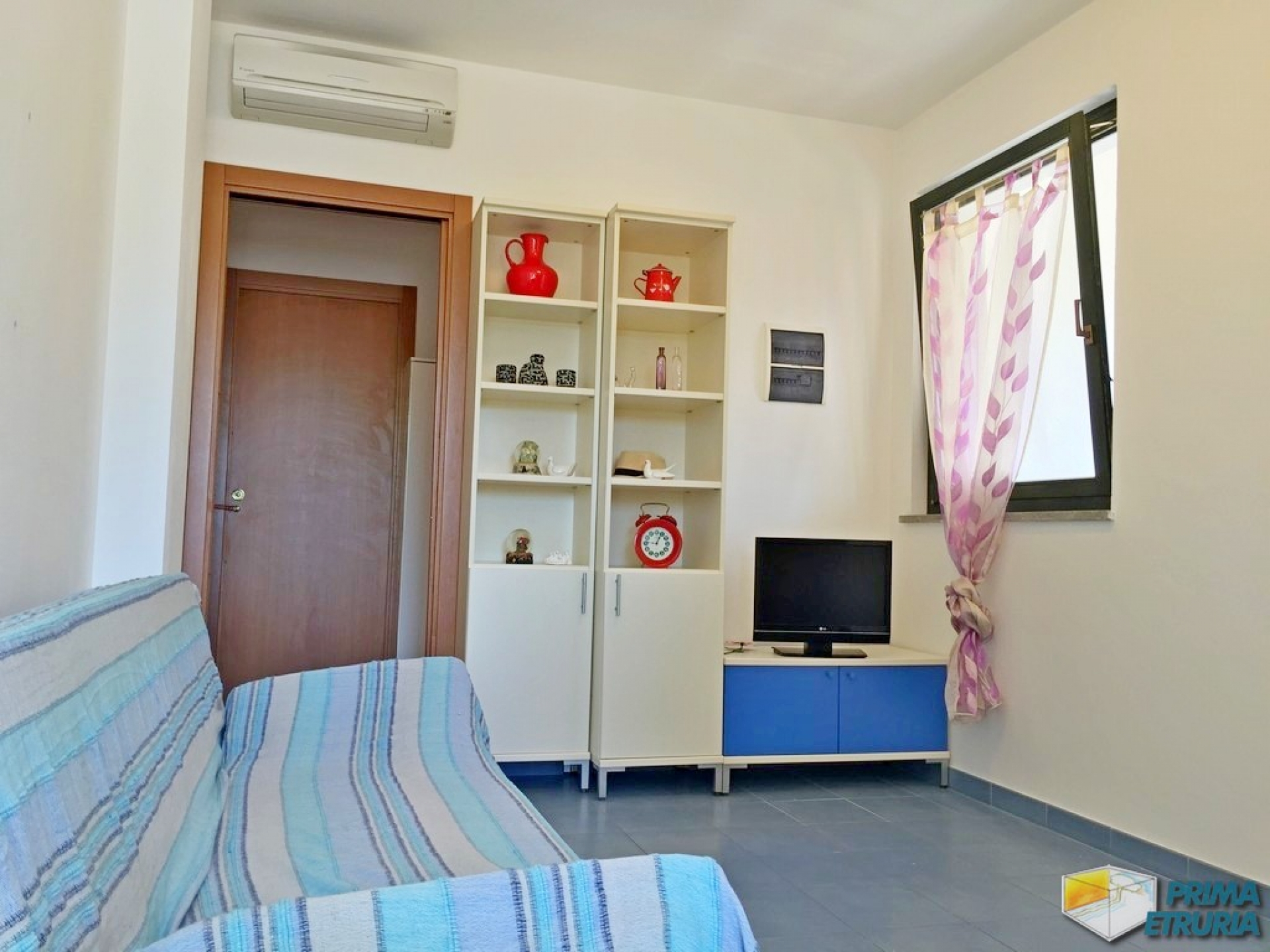 TRILOCALE AL PIANO TERRA CON GIARDINO - ZONA PORTO -