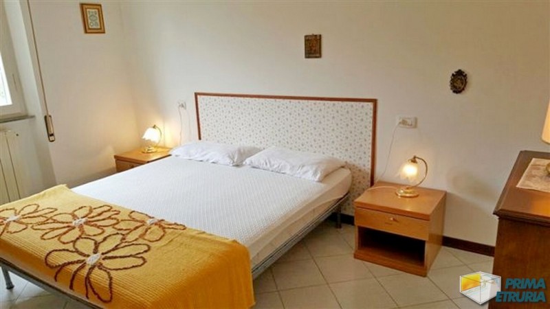 QUATTRO VANI FRONTE MARE - ZONA ROSMARINA -