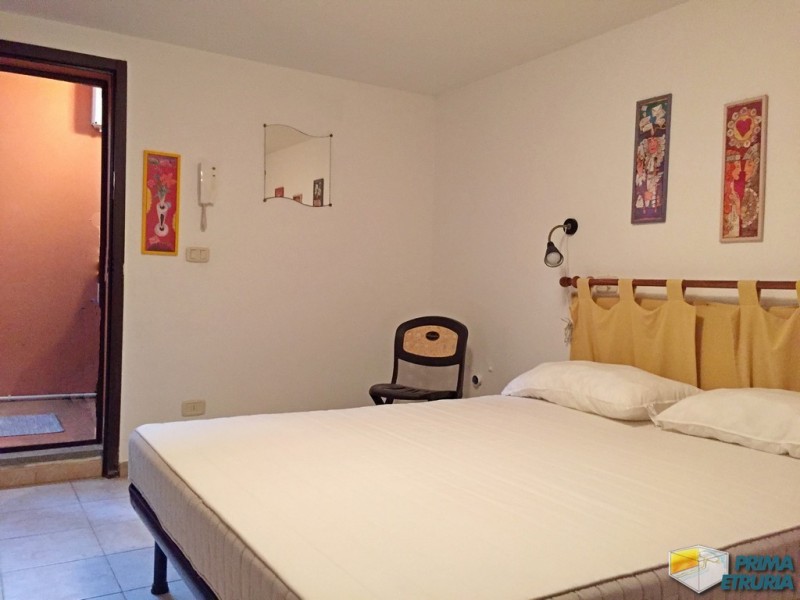 BILOCALE CON TAVERNA GIARA 2 - ZONA ROSMARINA -