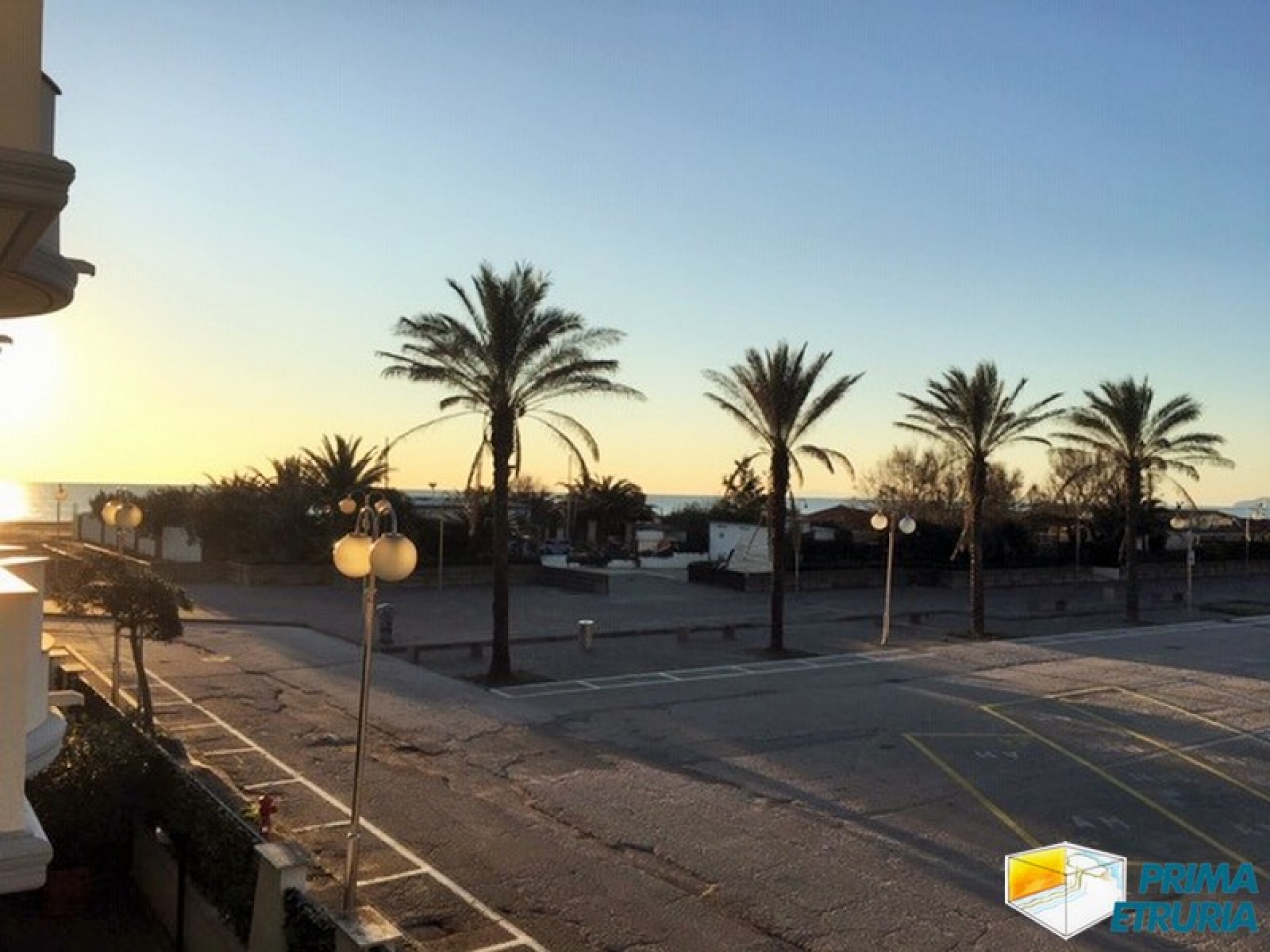 VENDESI ATTICO VISTA MARE - ZONA ROSMARINA -