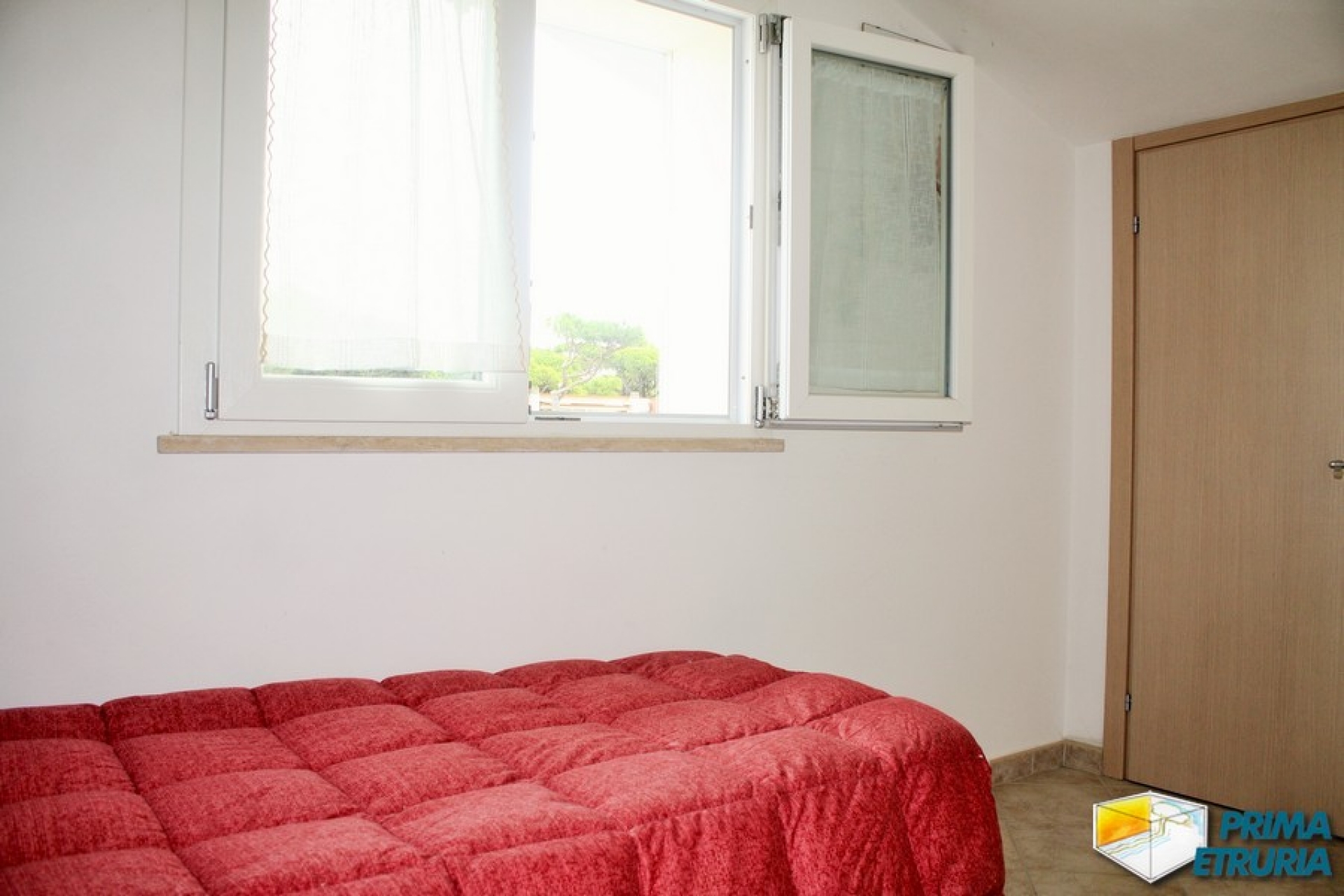 VENDESI ATTICO VISTA MARE - ZONA ROSMARINA -