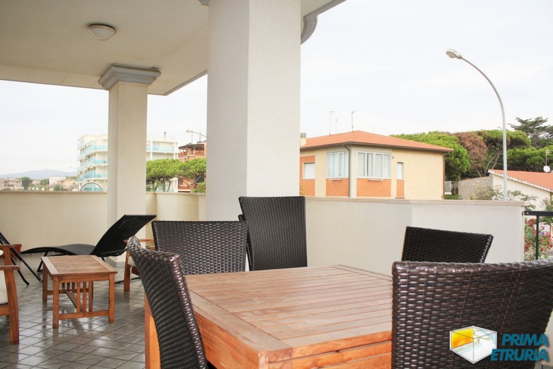 VENDESI ATTICO VISTA MARE - ZONA ROSMARINA -