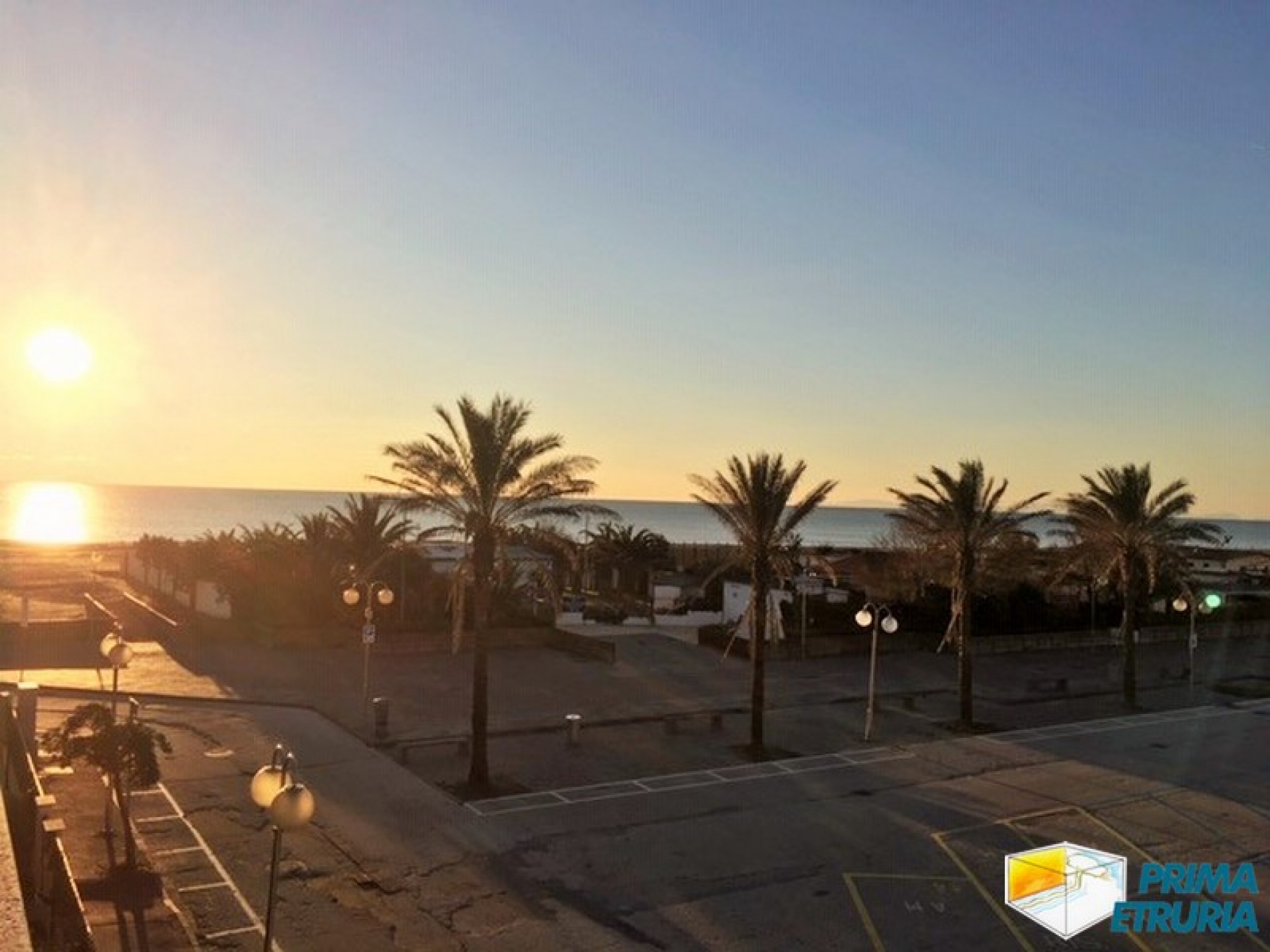 VENDESI ATTICO VISTA MARE - ZONA ROSMARINA -
